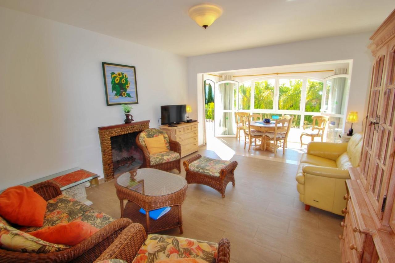 Mabruka - Charming, Finca Style Holiday Villa In ベニッサ エクステリア 写真